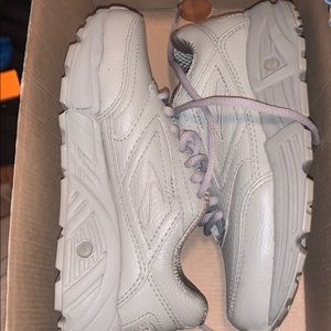 Brooks Womens walking shoes